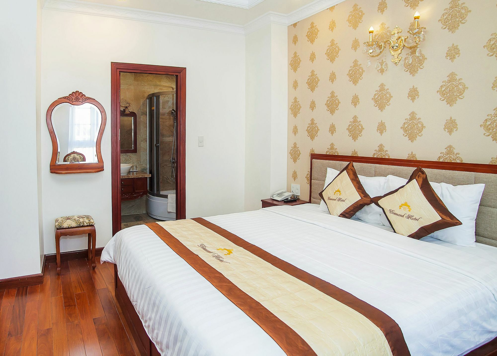 Diamond Hotel Dalat Bagian luar foto